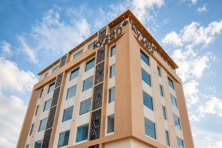 Hotel Kyzen - Shamshabad Airport Hyderabad