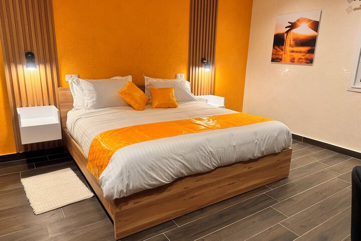 Room 10 of 46