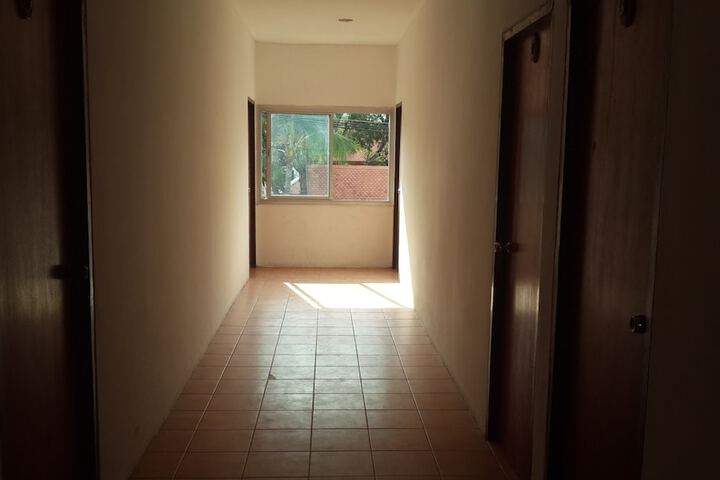 Ballroom/Hall 16 of 19