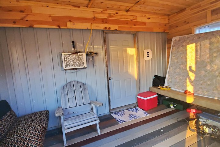 Room 9 of 42