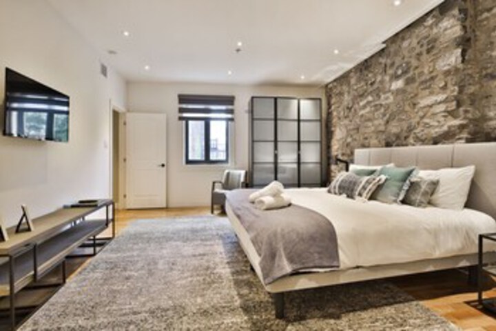 Room 71 of 74