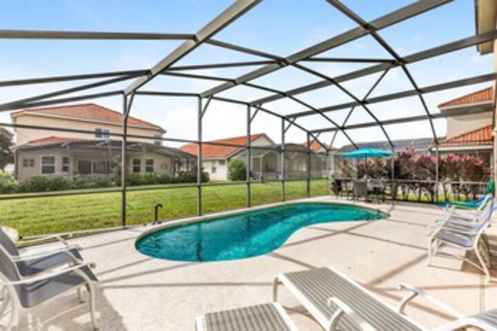 Pool 9 of 32