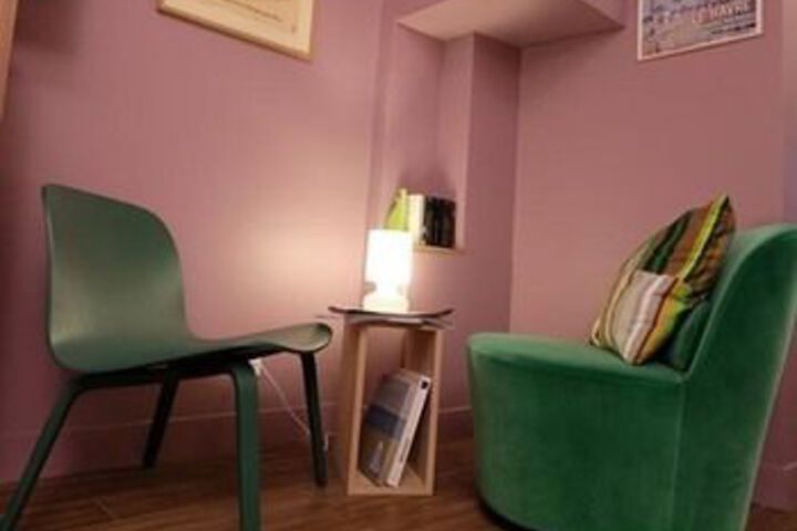 Room 10 of 43