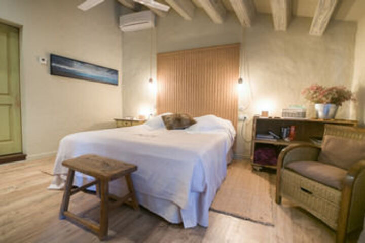 Room 48 of 99