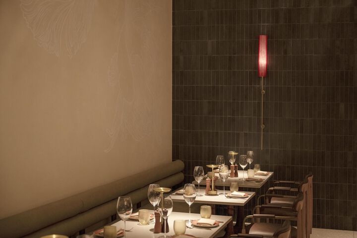 Dining 84 of 107
