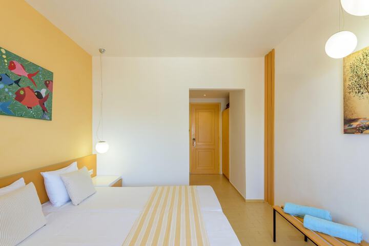 Room 20 of 73