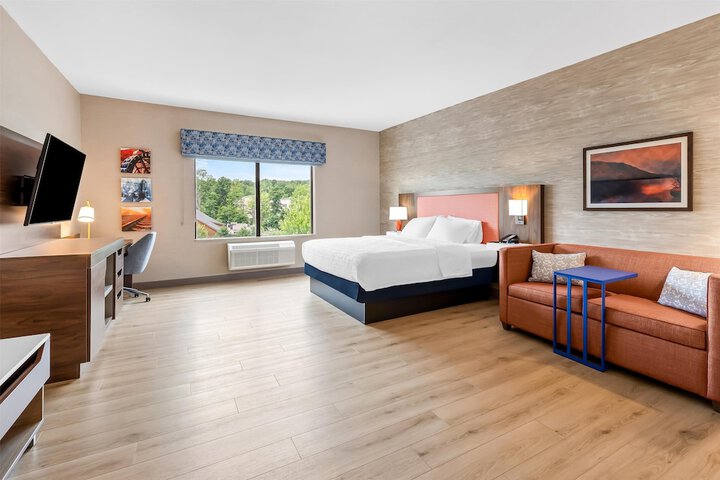 Room 8 of 55