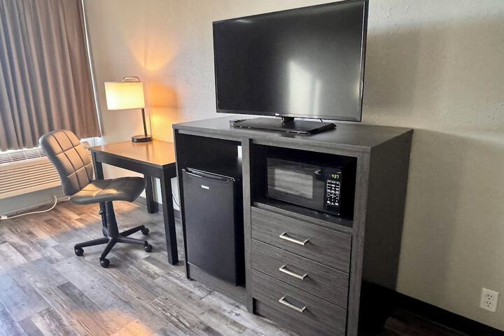 Room 9 of 31