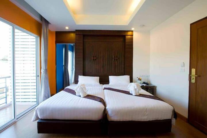 Room 10 of 51