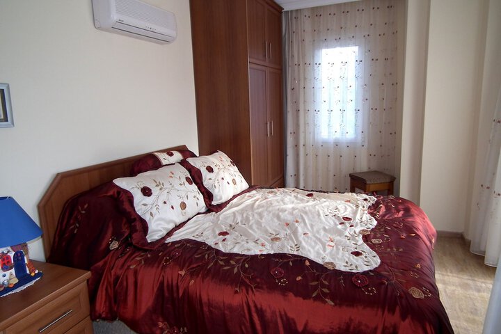 Room 5 of 23
