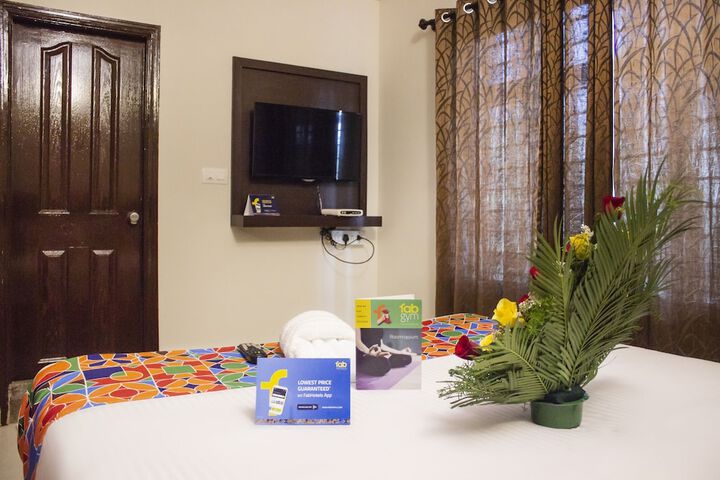 Room 15 of 28
