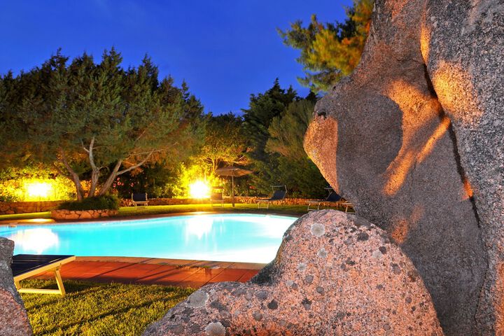 Hotel with Pool