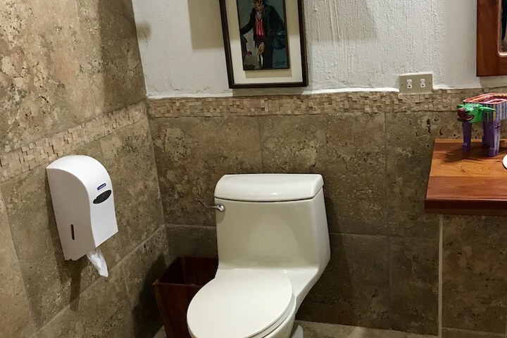 Room 24 of 51