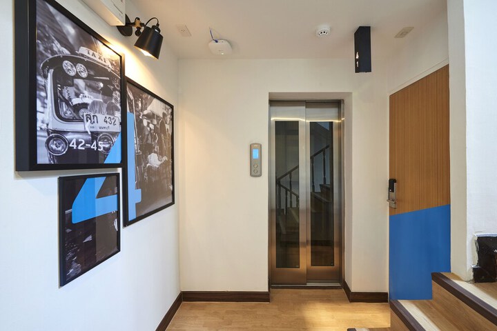 Hotel 7 of 24