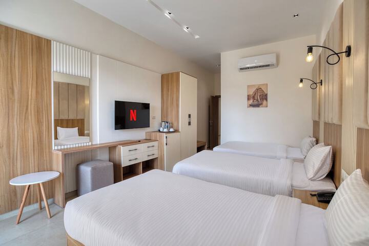 Room 35 of 111