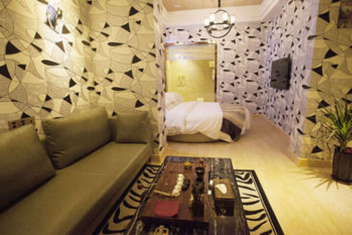 Room 25 of 36
