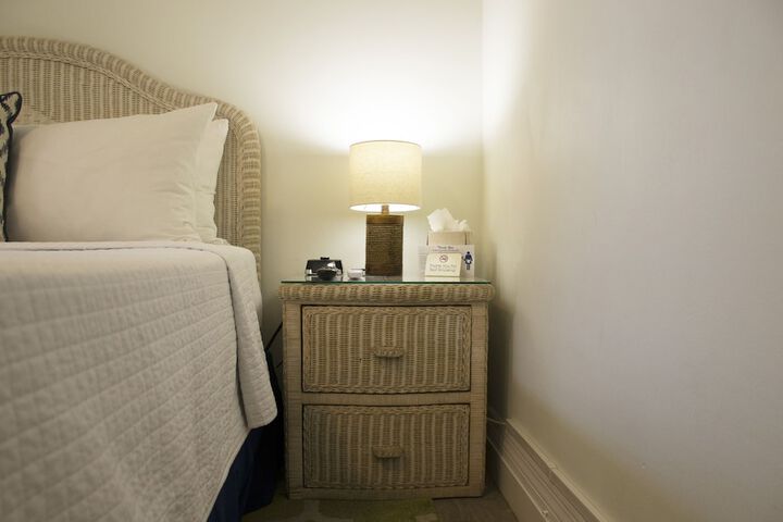 Room 28 of 112