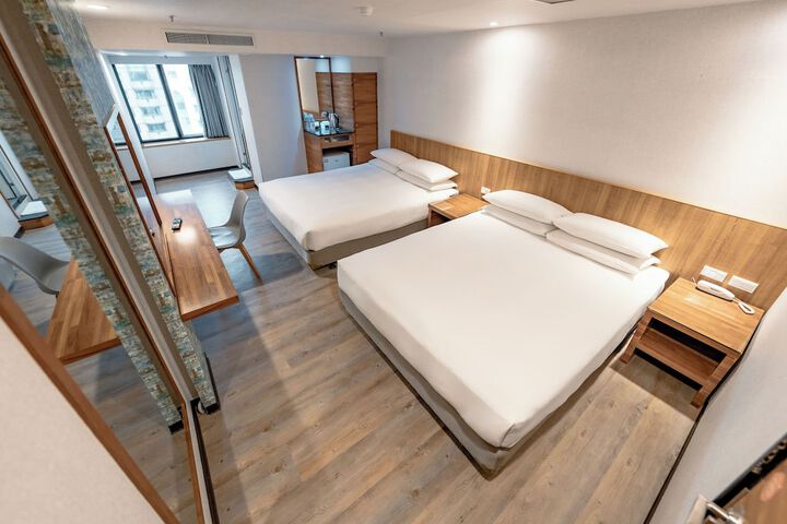 Room 5 of 46