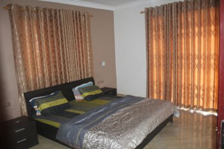 Room 35 of 51