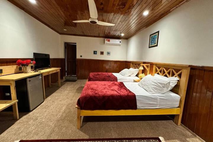 Room 2 of 24