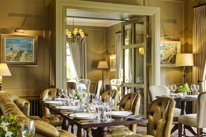 Dining 34 of 107