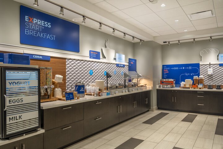 Breakfast/Coffee Service 49 of 60