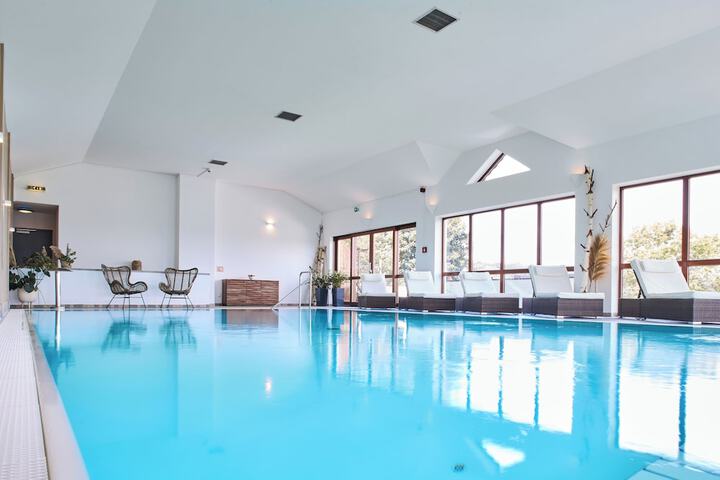 Pool 11 of 29
