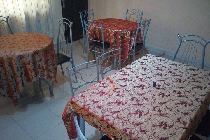 Dining 14 of 20