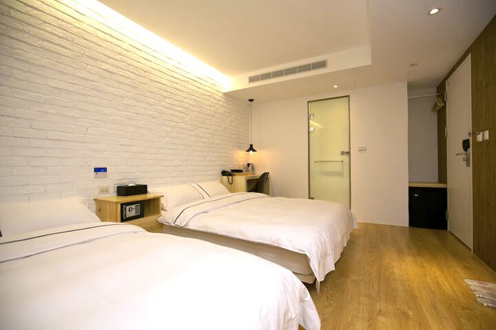 Room 91 of 114