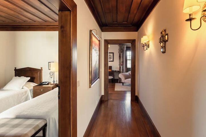 Room 55 of 154