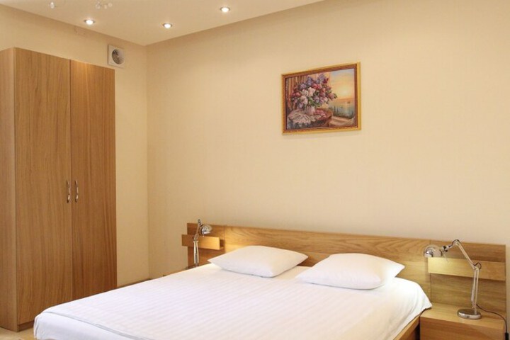 Room 13 of 101