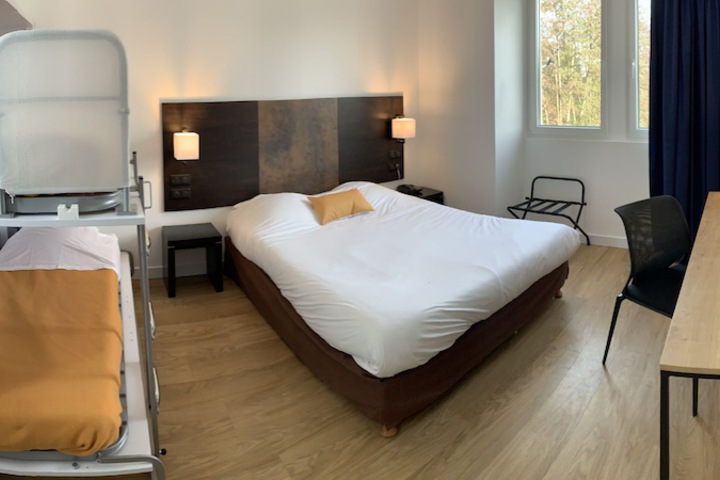 Room 2 of 18