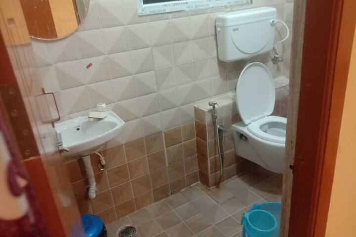 Room 63 of 84