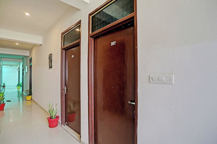 Shree Hotel
