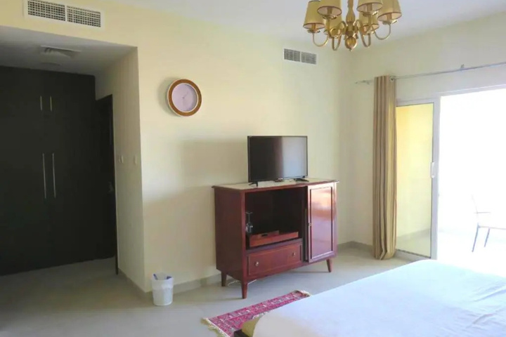 Room 5 of 19