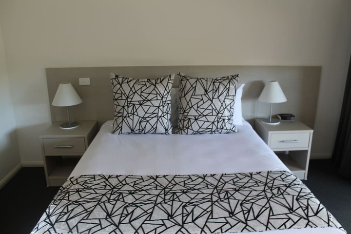 Room 3 of 51