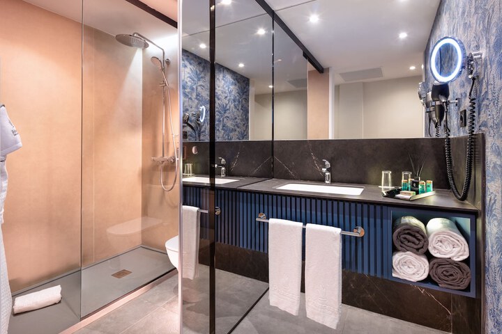 Bath Interior