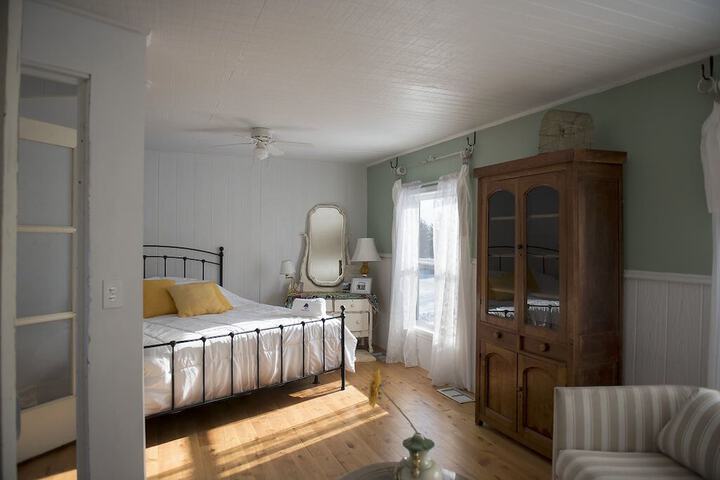 Room 7 of 49