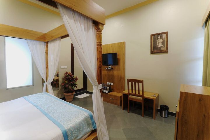 Room 10 of 55
