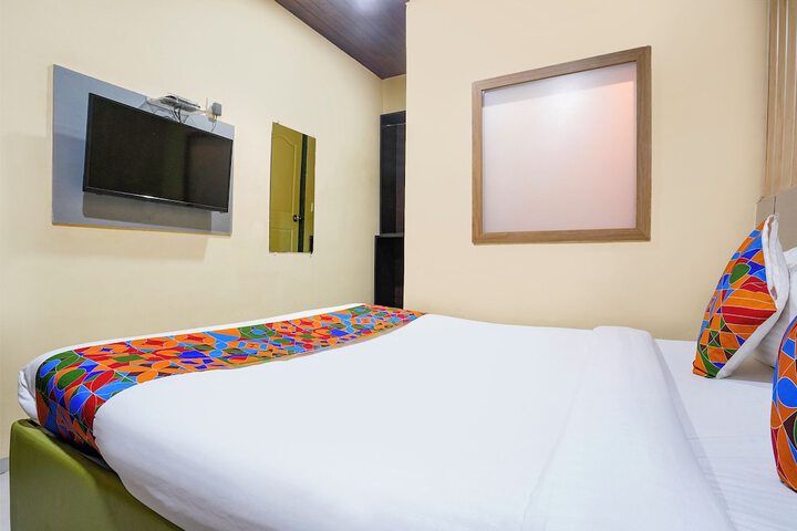 Room 21 of 27