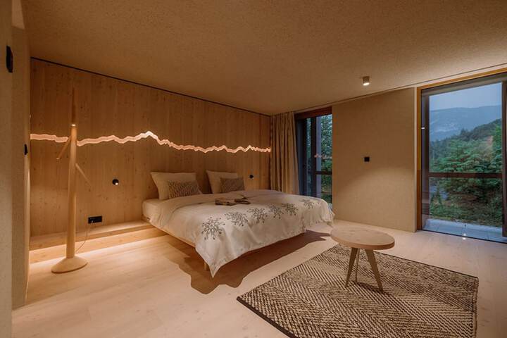 Room 21 of 85