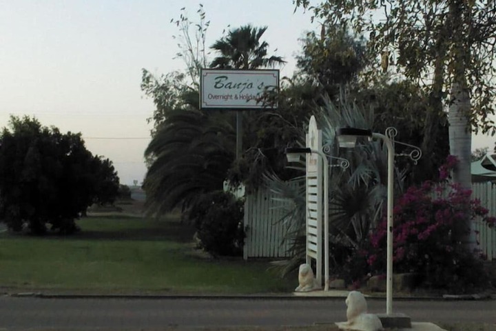 Hotel 14 of 228