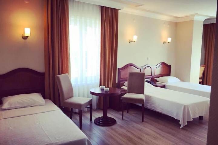 Room 7 of 14