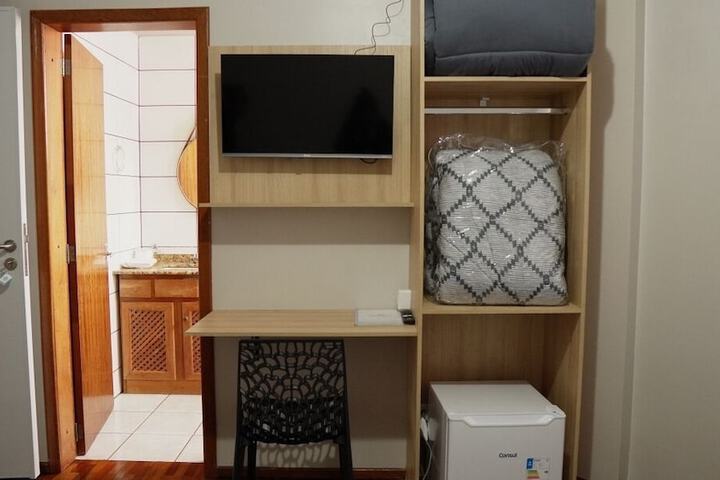 Room 7 of 17