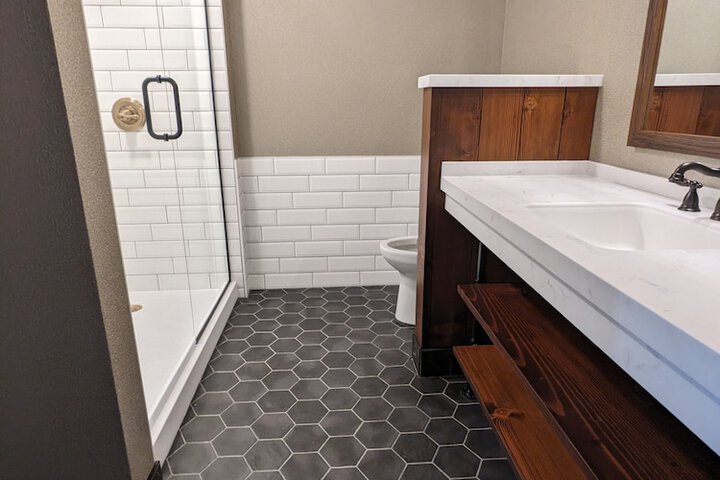 Signature Suite (5 of 8)