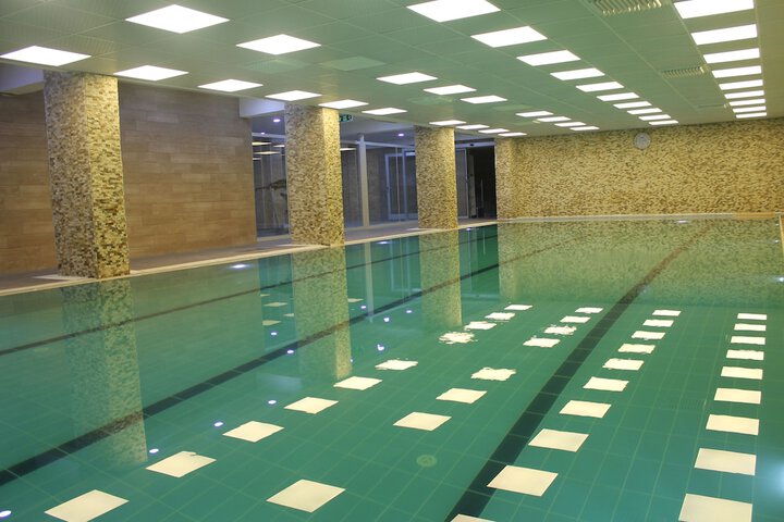 Pool 6 of 13