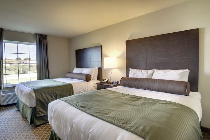 Quadruple Accessible Queen Size Bed (4 of 10)