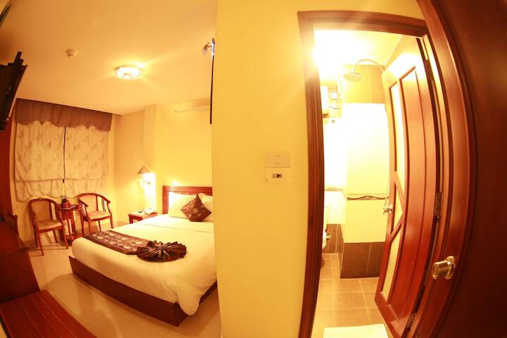 Room 7 of 27