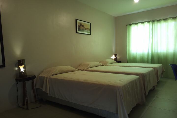 Room 10 of 83