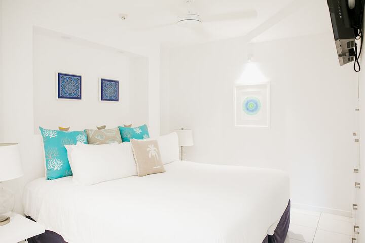 Room 16 of 181